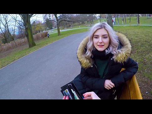 ❤️ Guta zgodnu spermu stranca za novac - pušenje u parku od Eve Elfie ️ Porno kod nas ﹏